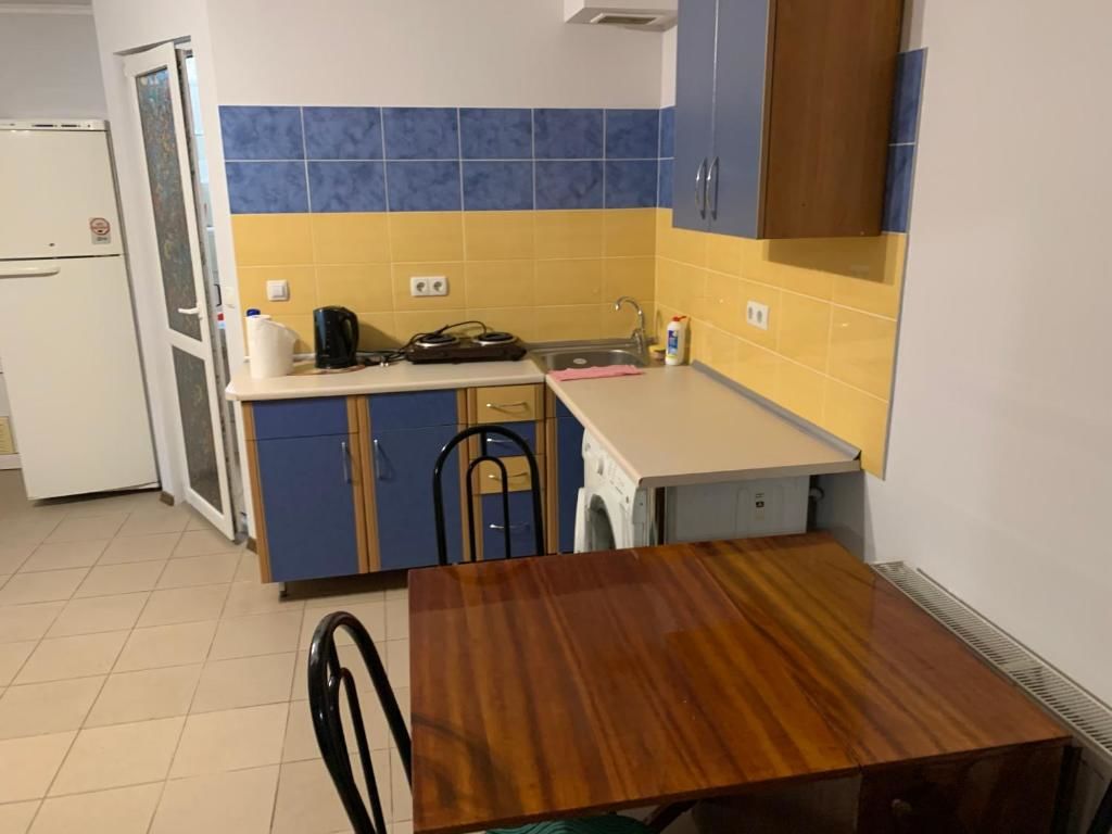 Апартаменты Апарт отель Белый кит Черноморск-21